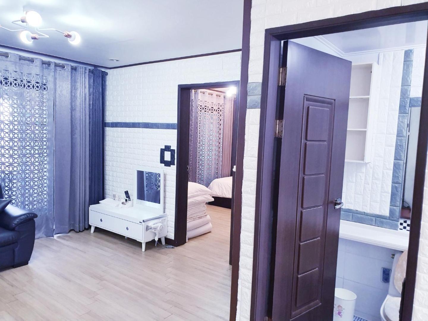 סאוגוויפו Pureun Jeju Pension חדר תמונה