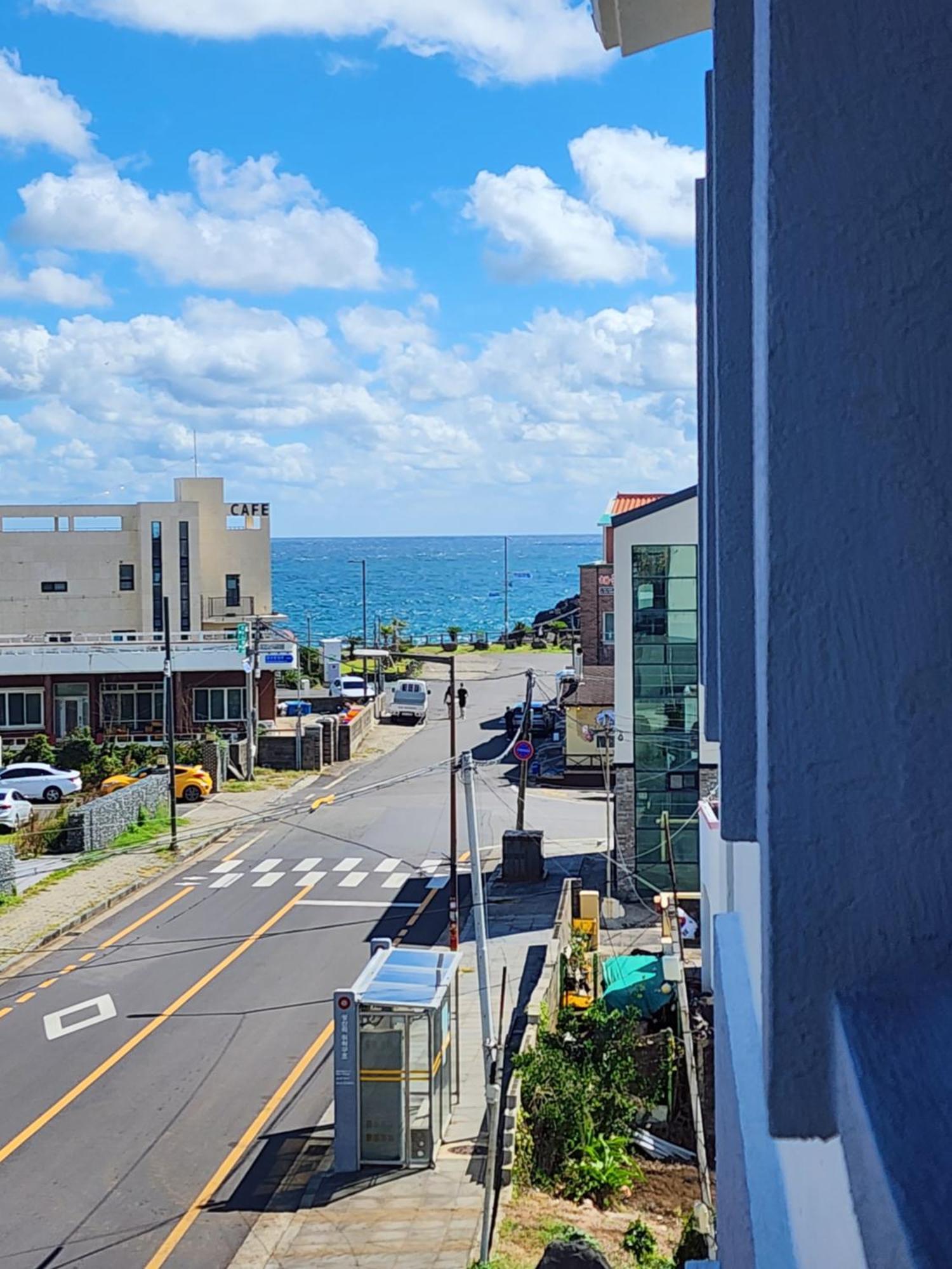 סאוגוויפו Pureun Jeju Pension מראה חיצוני תמונה