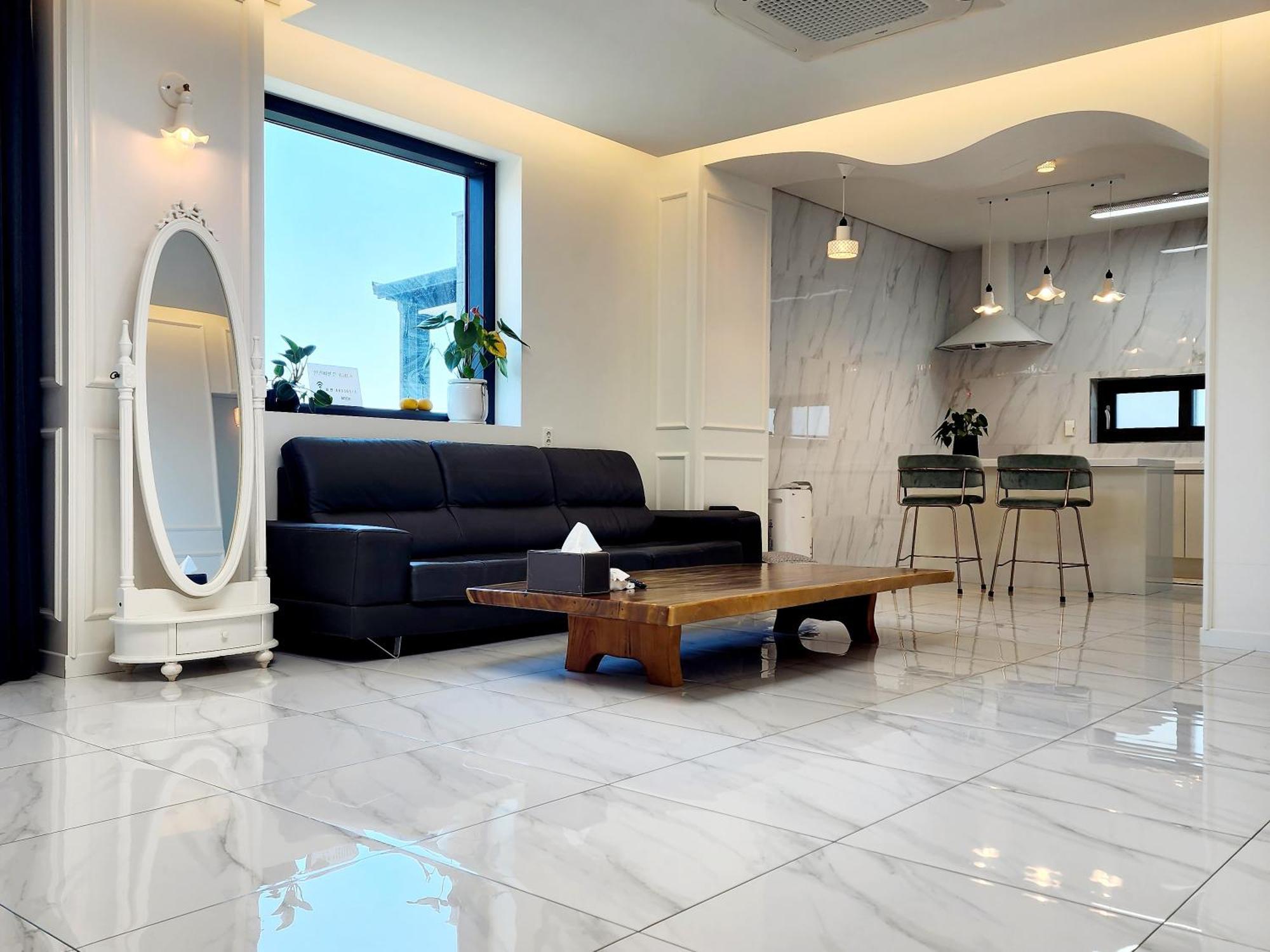 סאוגוויפו Pureun Jeju Pension מראה חיצוני תמונה