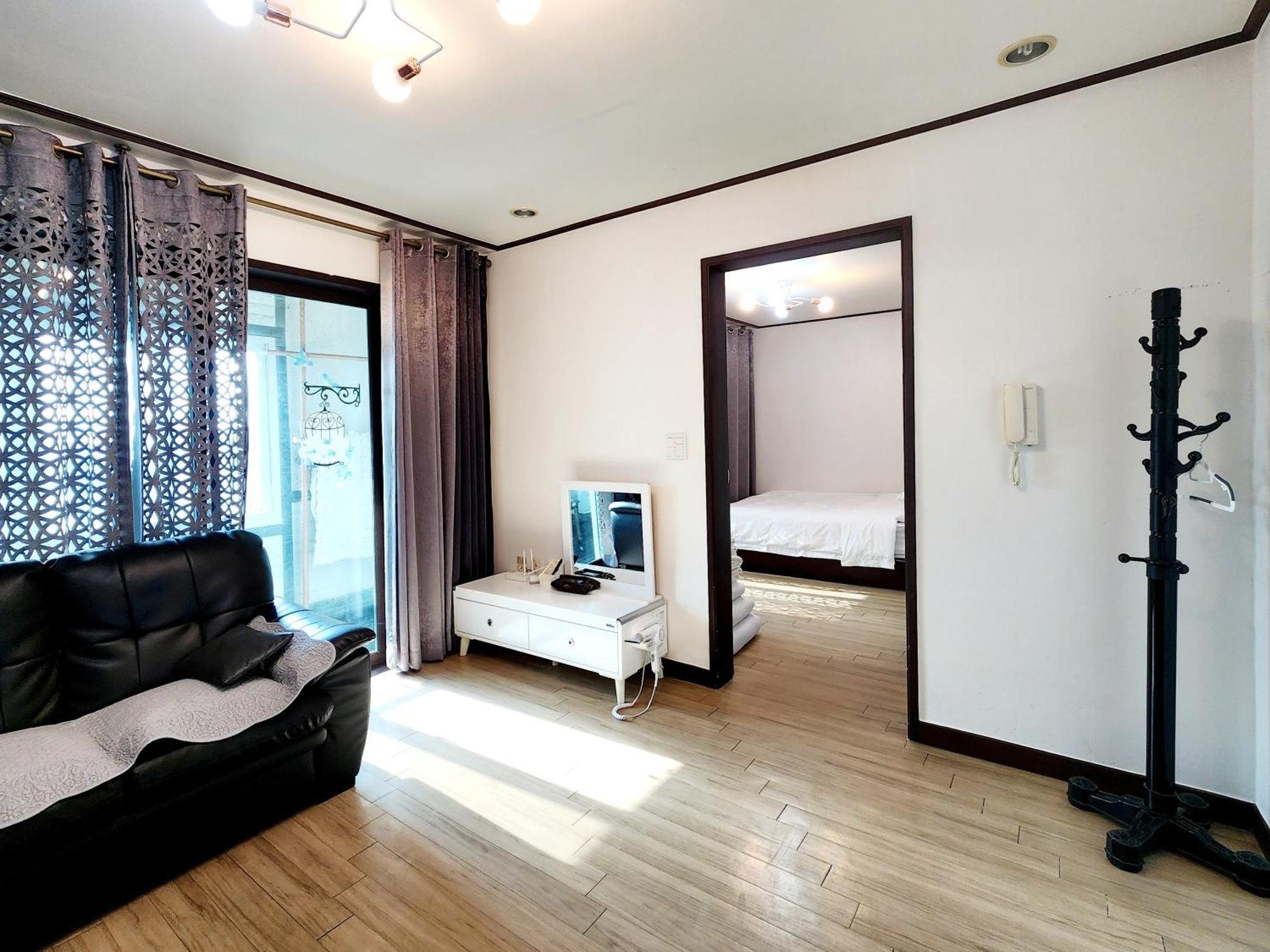 סאוגוויפו Pureun Jeju Pension מראה חיצוני תמונה