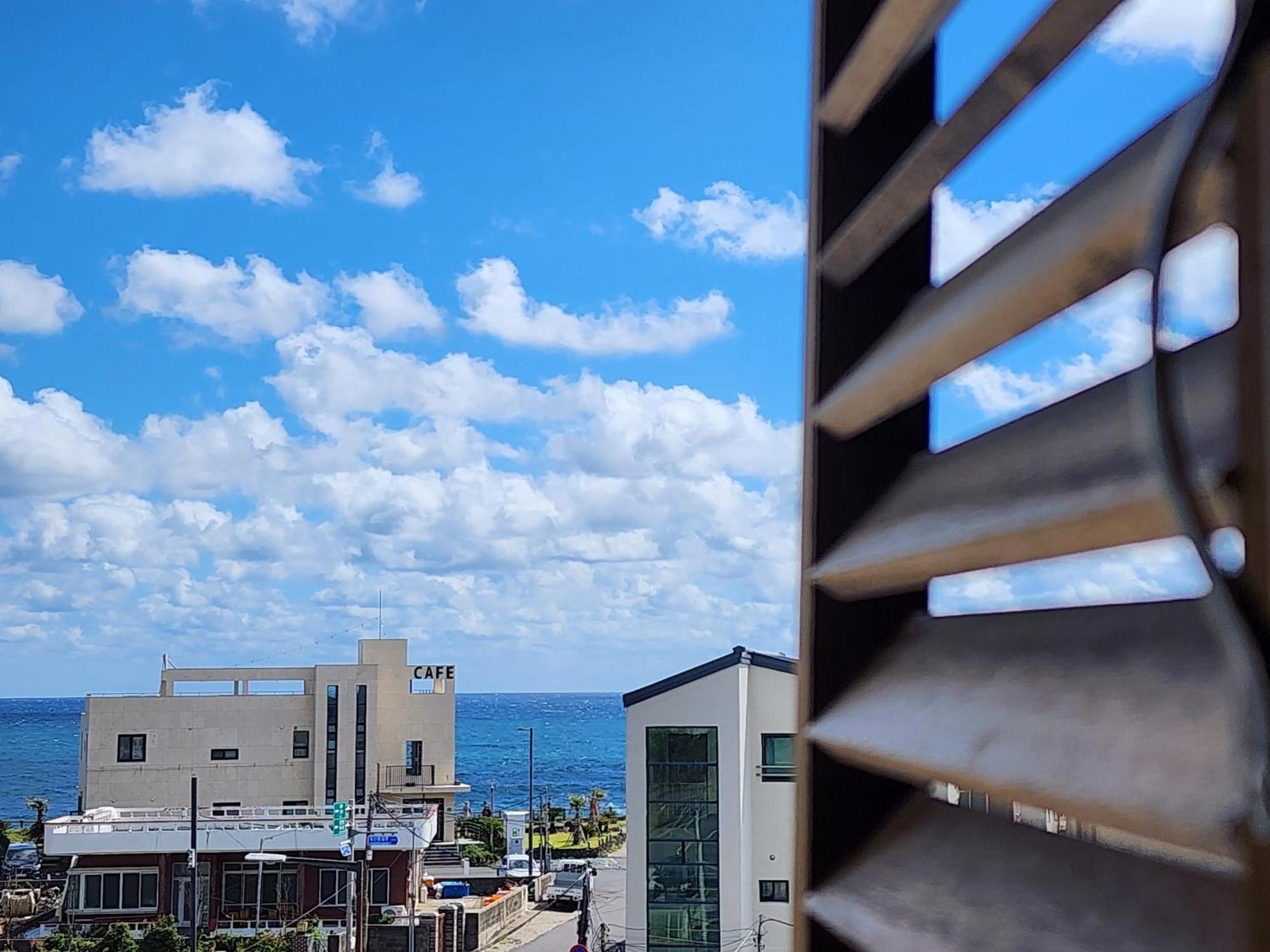 סאוגוויפו Pureun Jeju Pension מראה חיצוני תמונה