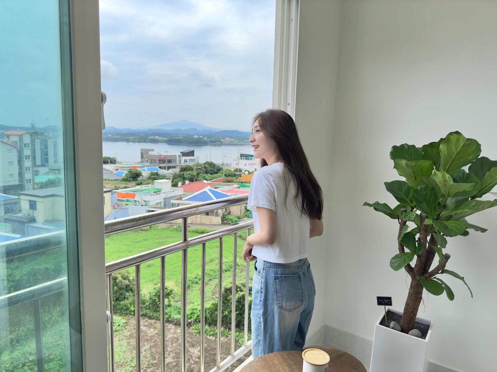 סאוגוויפו Pureun Jeju Pension מראה חיצוני תמונה